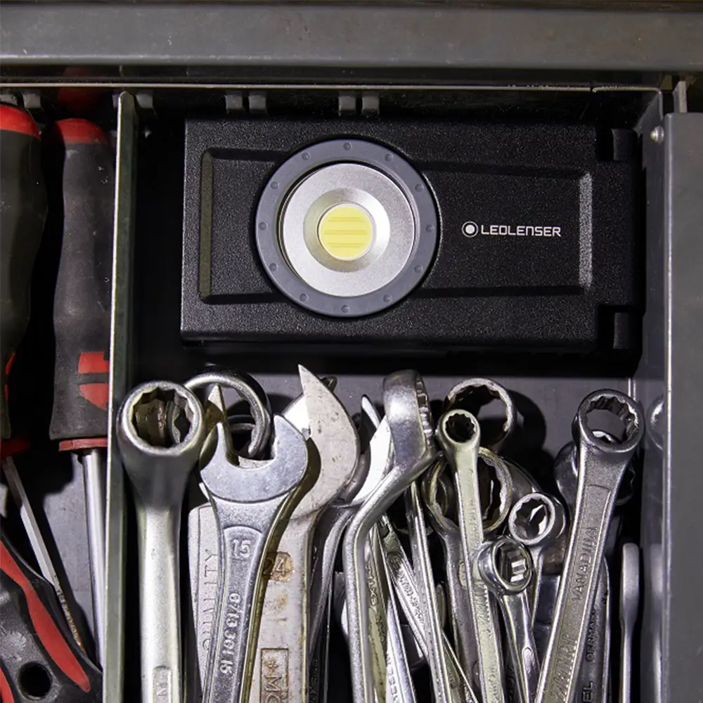 LED Lenser iF3R Rechargeable Floodlight 1000 - Image 7
